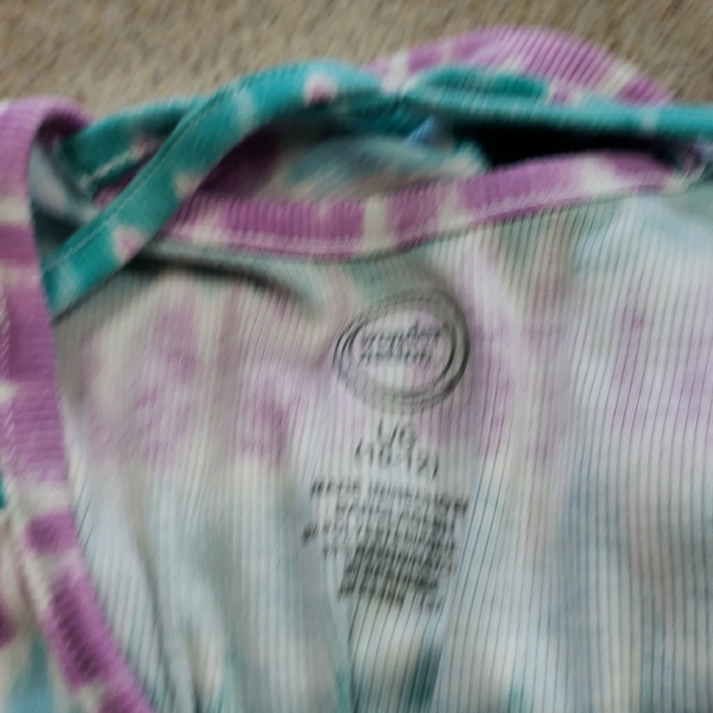 Tank top bundle - Picture 7 of 8